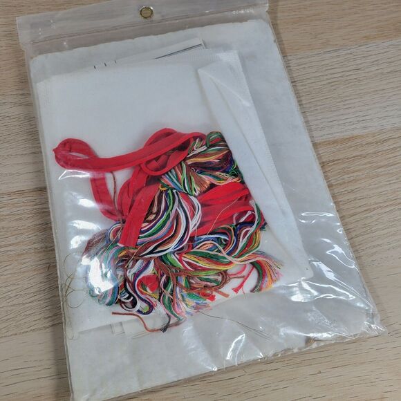 Hugs n Stitches Counted Cross Stitch 18" Stocking Christmas Memory Wee Windsomes - Picture 5 of 5